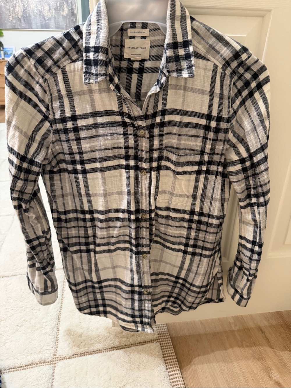 American Eagle Outfitters White and Black boyfriend Plaid Button-Up Shirt
